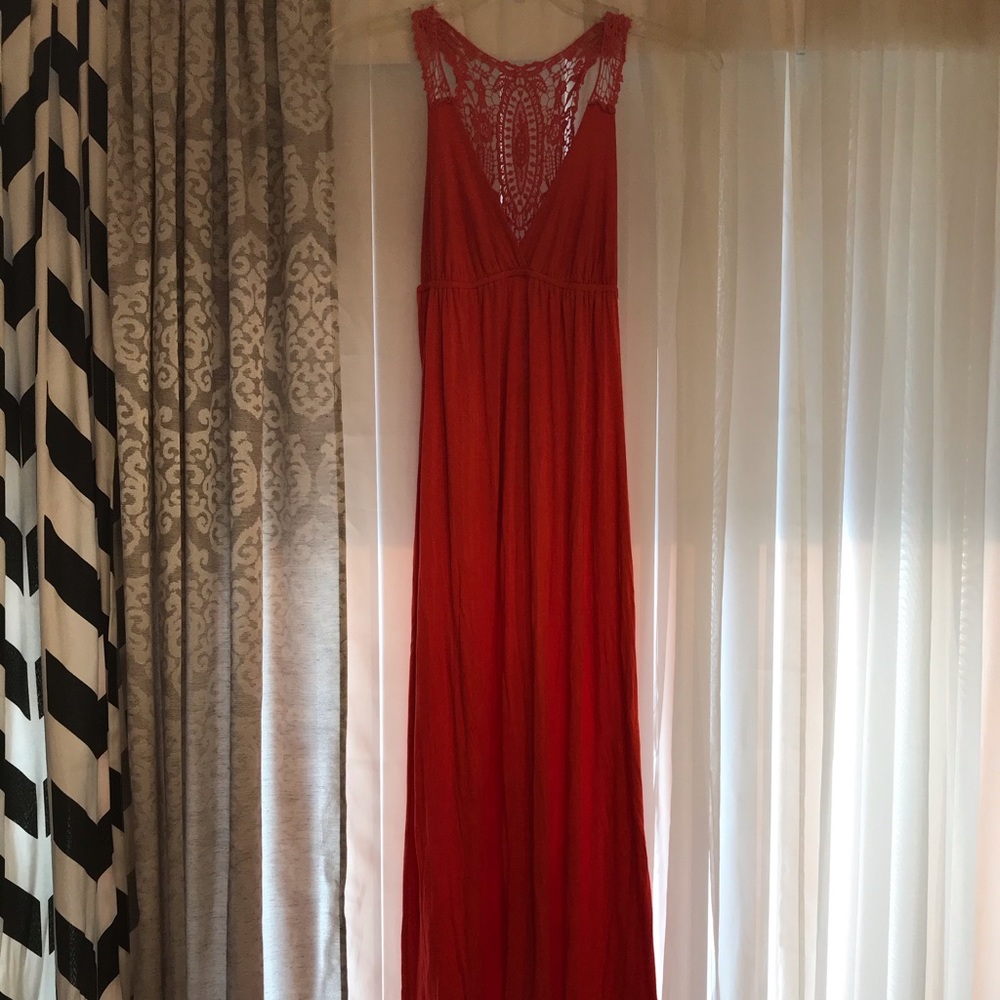 FULL LENGTH MAXI DRESS